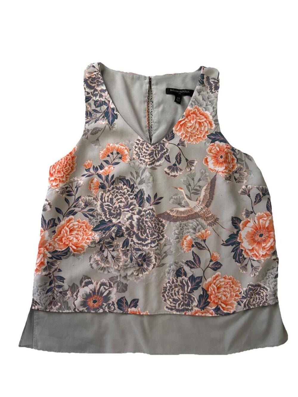 Banana Republic sleeveless grayfloral top w/Crane print in polyester chiffon XSP